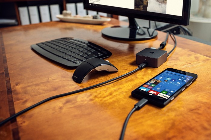 Microsoft offre une station d'accueil HD-500 pour tout achat d'un Lumia 950 XL