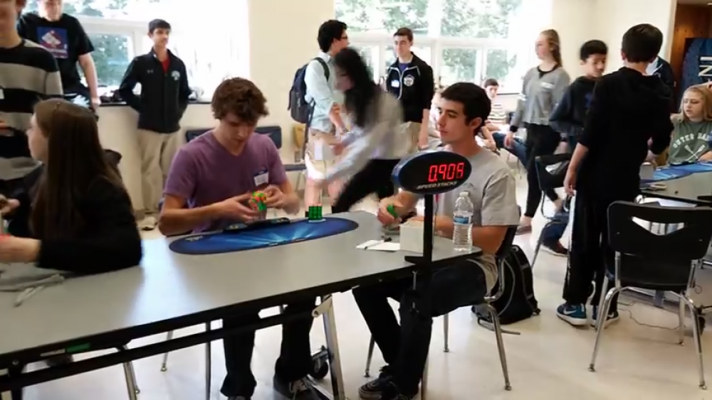 Un adolescent bat le record du Rubik’s Cube… de trois dixème de secondes