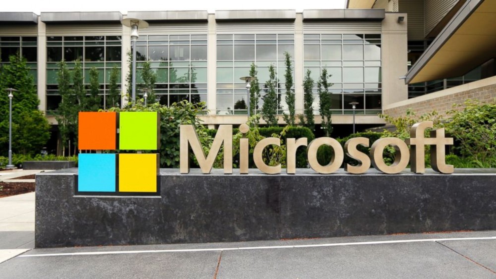 Microsoft pourrait licencier 7,800 personnes